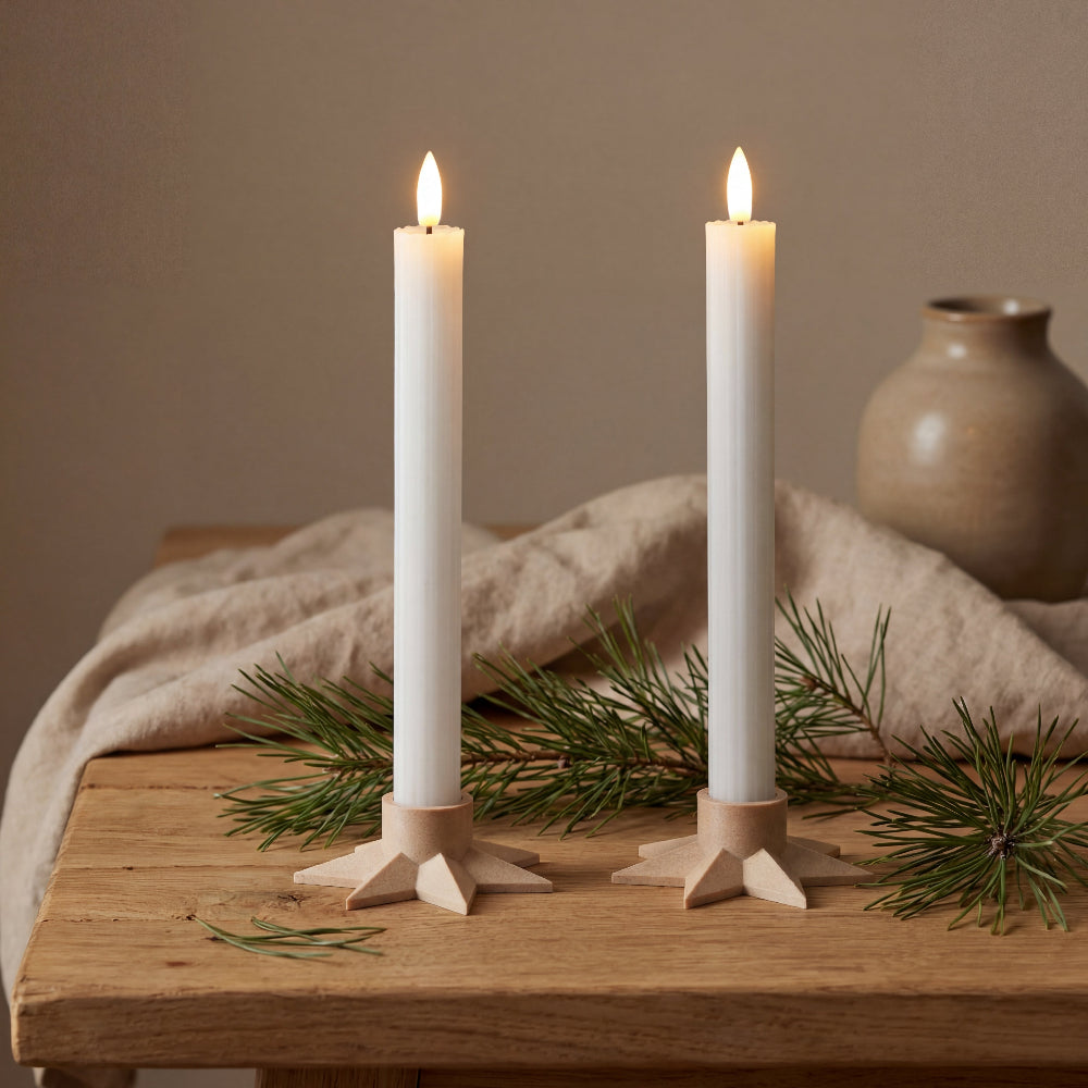 LED lysestager til kronelys med stjerne form i birk – dekorativ julepynt til vindue og julebord uden stearin