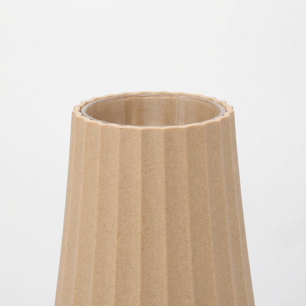 Detalje af 3D print struktur på ARC vase i birk nuance