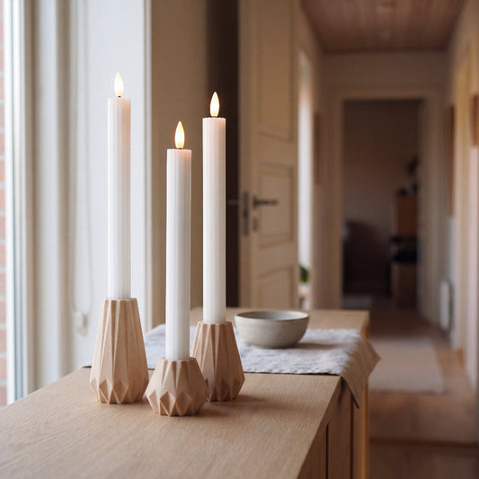 LED lys vs stearinlys – hvad er forskellen?
