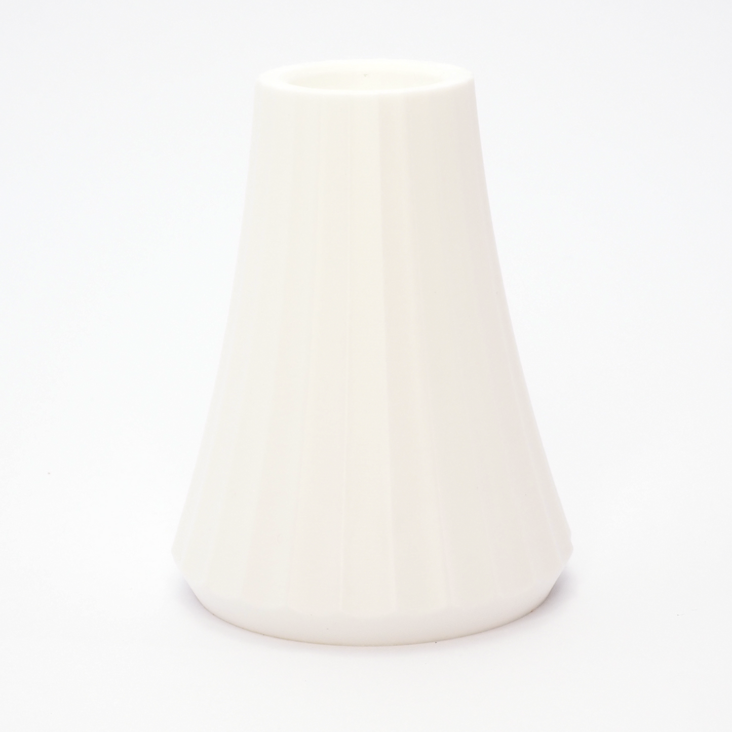 ARC lysestage i hvid, enkel og tidløs bæredygtig dekoration