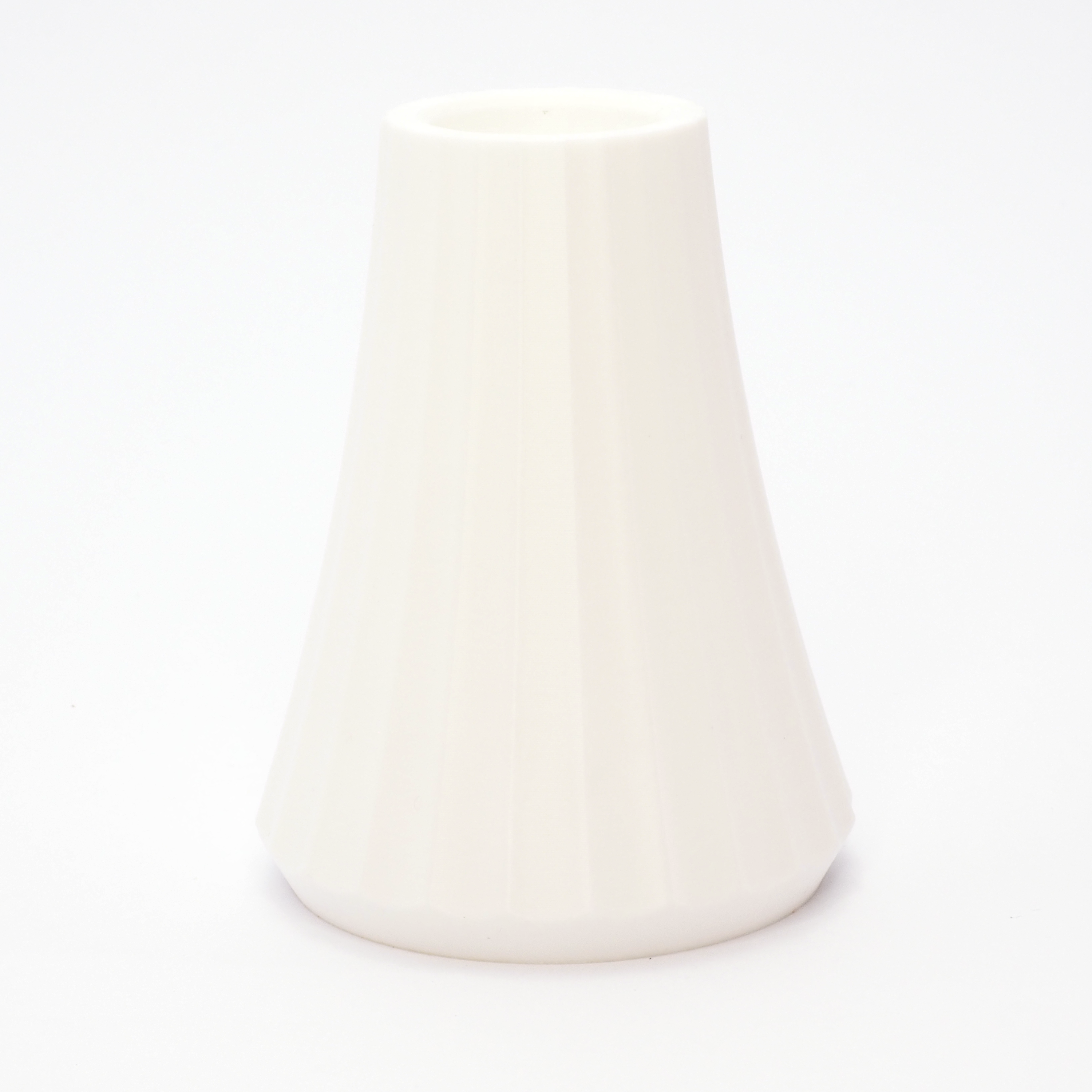 ARC lysestage i hvid, enkel og tidløs bæredygtig dekoration