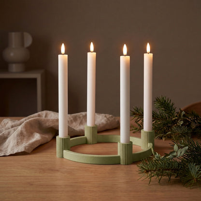 Adventskrans lysestage i oliven rillet dansk design til LED kronelys