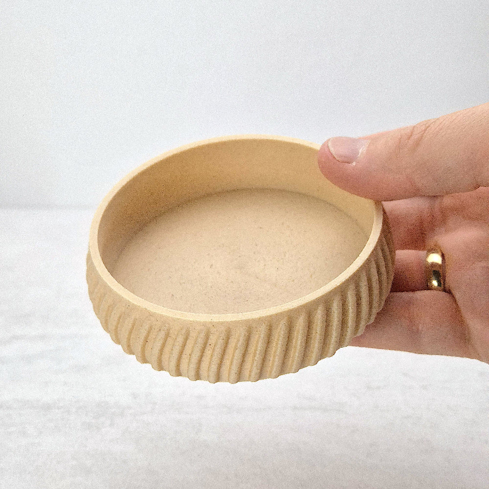 Flute smykkeskål i hånden i birk - bærdygtig dansk design