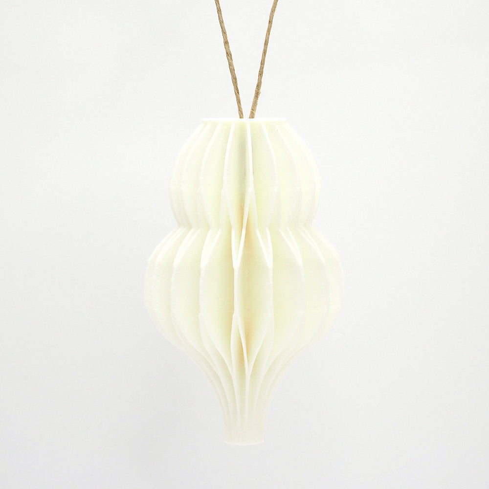 Groen honeycomb julepynt i dråbeform hængende som ornament