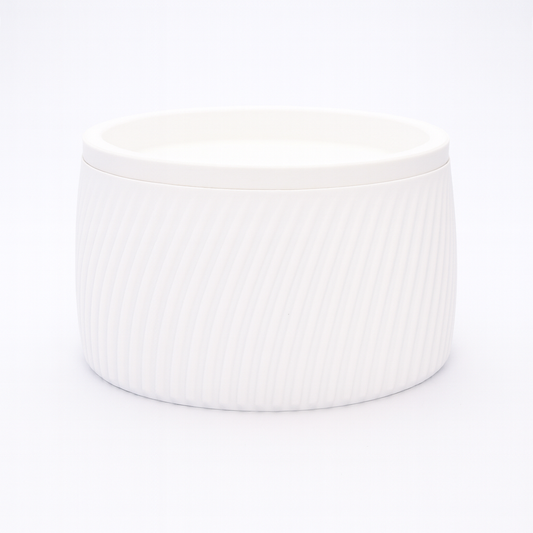 Flute opbevaringsboks i hvid 5/7 cm – mat hvid finish med låg og riller