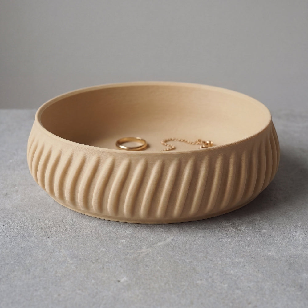 Beige FLUTE smykkeskål i minimalistisk dansk indretning