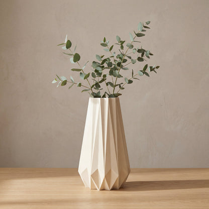 KANT cream vase - dansk design produceret på bestilling